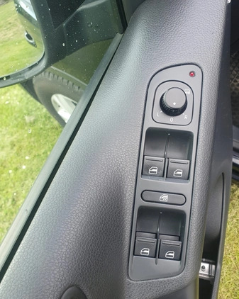 Volkswagen Tiguan cena 48900 przebieg: 182000, rok produkcji 2013 z Paczków małe 211